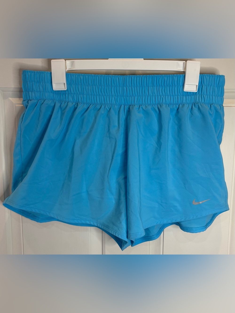 Nike Dri-FIT Women’s Loose Fit Athletic Training Shorts Blue Elastic Waist Sz L
